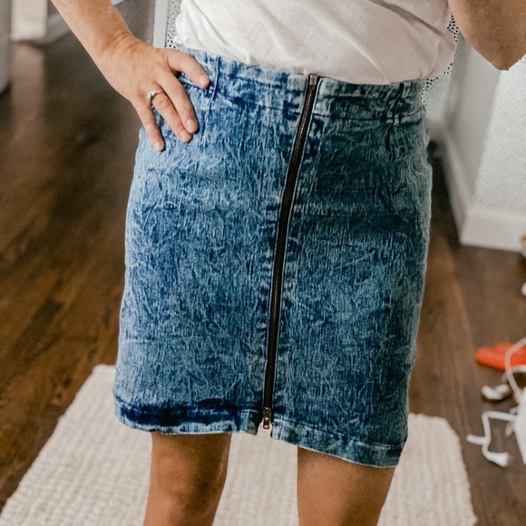 konnie Dresses & Skirts - VIntage Stone Wash Acid Wash Zip front Jean skirt
